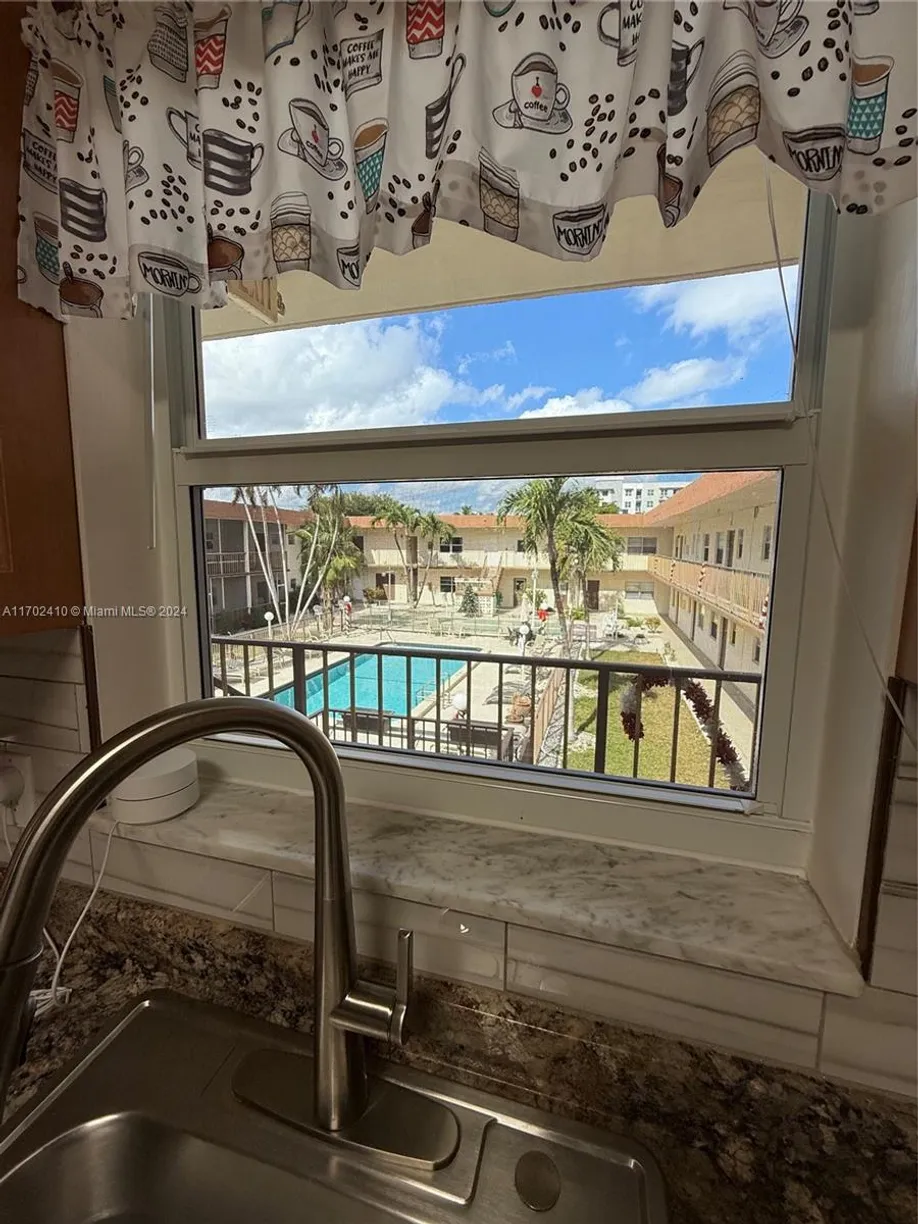 South Florida Real Estate | View 415 NE 2nd St, 201 | Listing