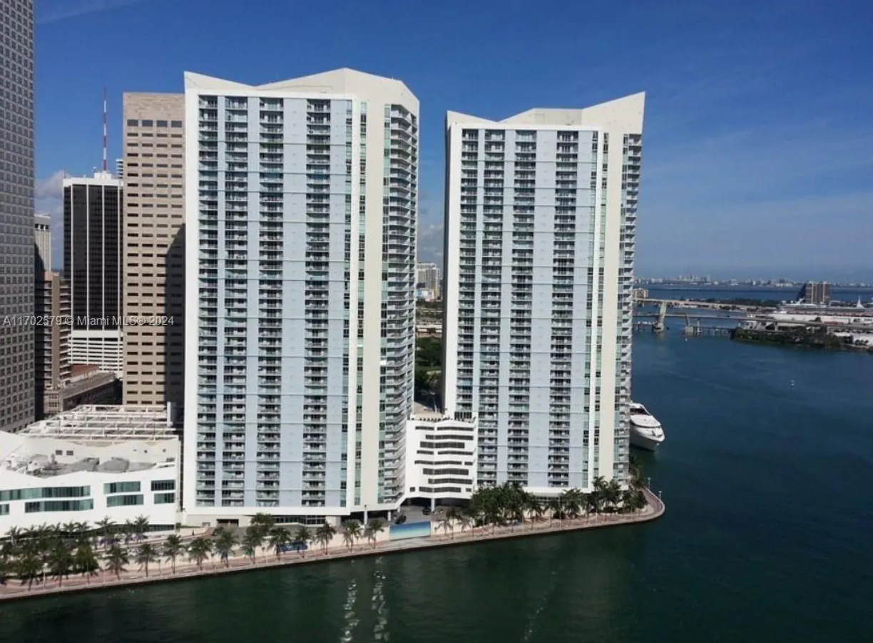 South Florida Real Estate | View 325 S Biscayne Blvd, 4322 | 2 Beds, 2 Baths