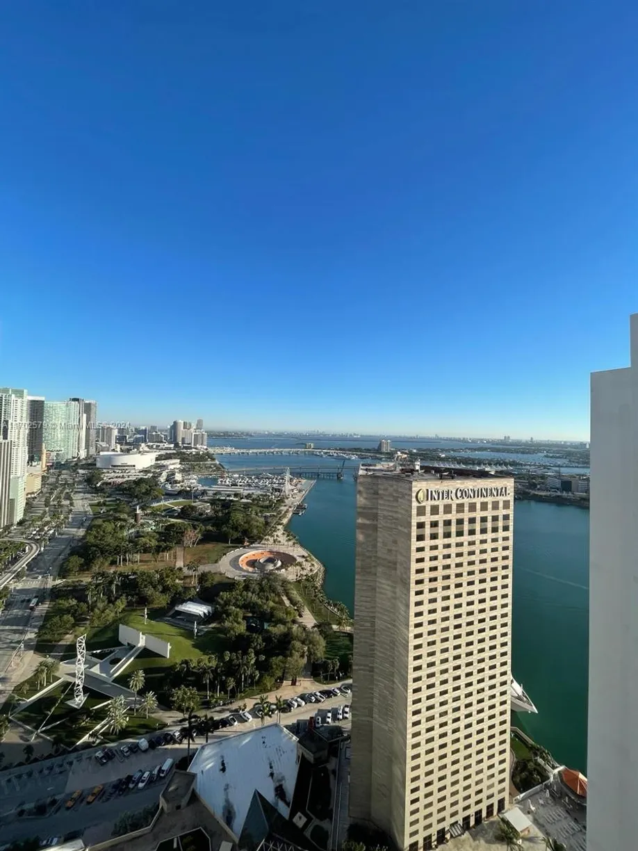 South Florida Real Estate | View 325 S Biscayne Blvd, 4322 | Listing