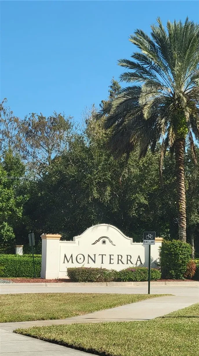 South Florida Real Estate | View 3927 NW 84th Way, 3927 | 3 Beds, 2 Baths