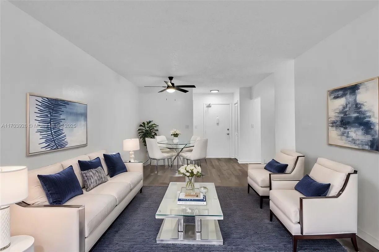 South Florida Real Estate | View 3000 Riomar St, 410 | 1 Bed, 1 Bath