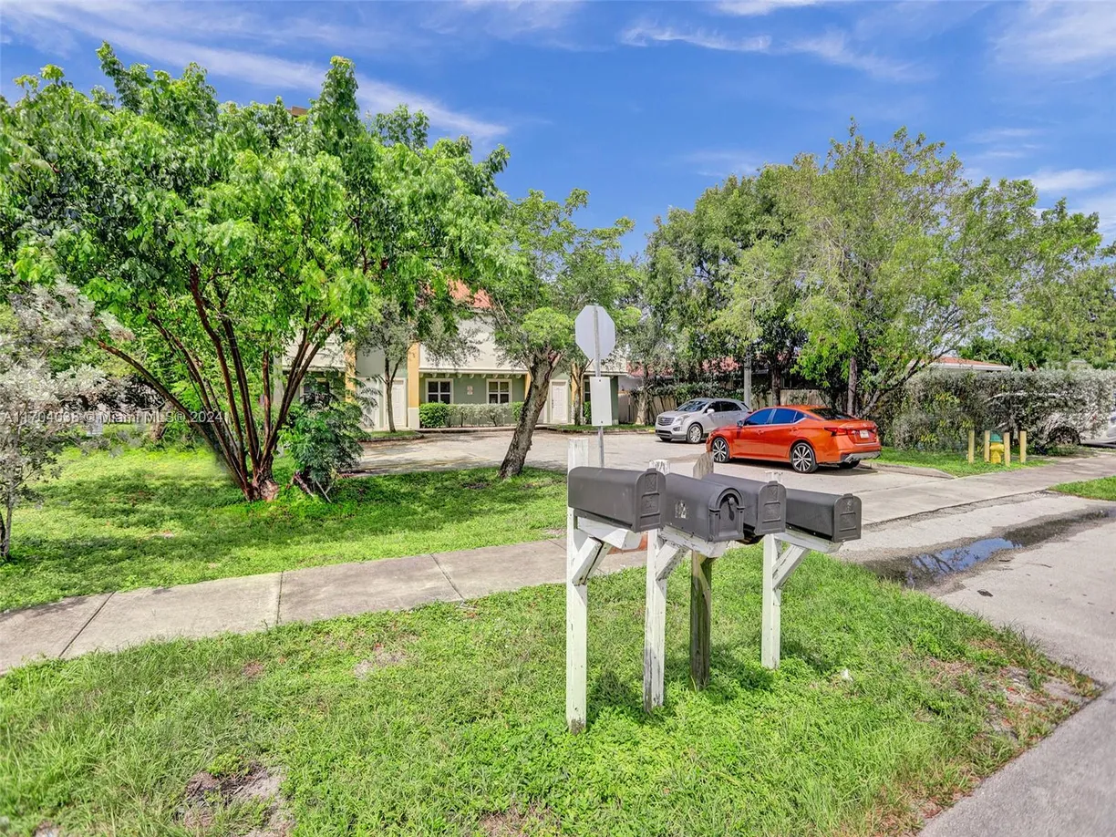 South Florida Real Estate | View 421 NW 40th Ct | Listing