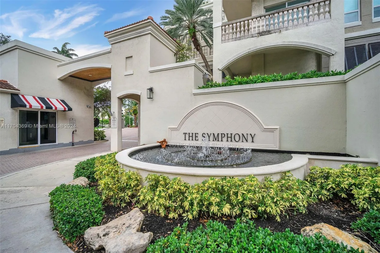 South Florida Real Estate | View 610 W Las Olas Blvd, 914N | 2 Beds, 2 Baths