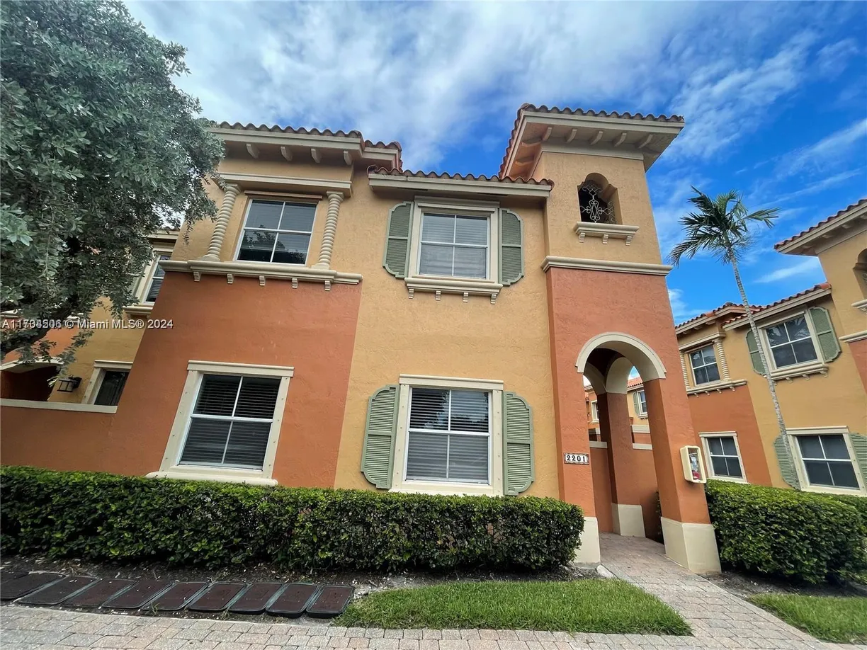 South Florida Real Estate | View 2201 Clipper Pl, 5405 | Listing