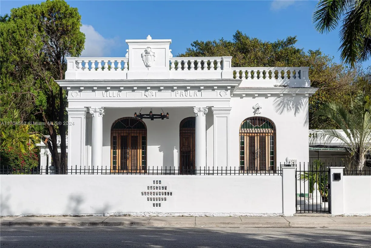 South Florida Real Estate | View 5811 N MIAMI AVE