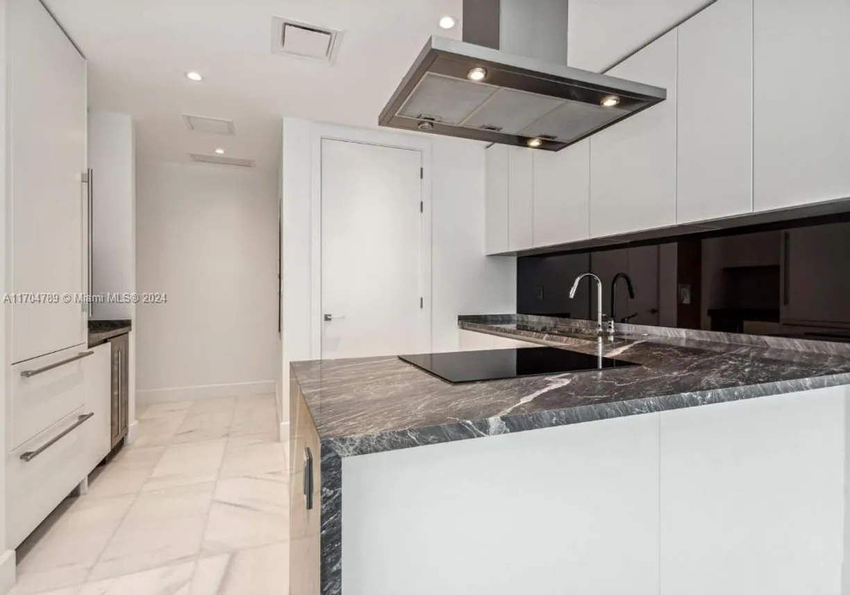 South Florida Real Estate | View  | Listing