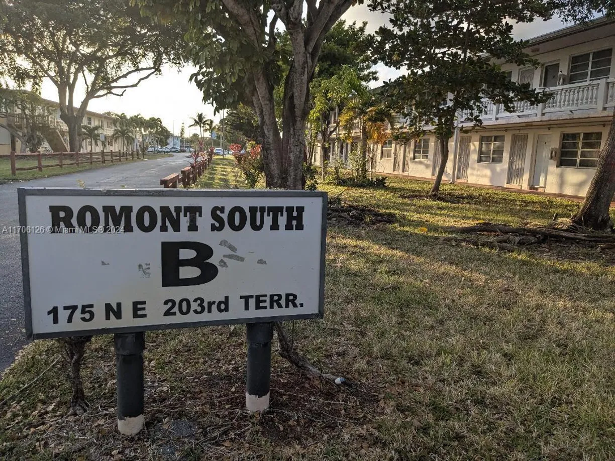 South Florida Real Estate | View 175 NE 203rd Ter, B5 | 1 Bed, 1 Bath