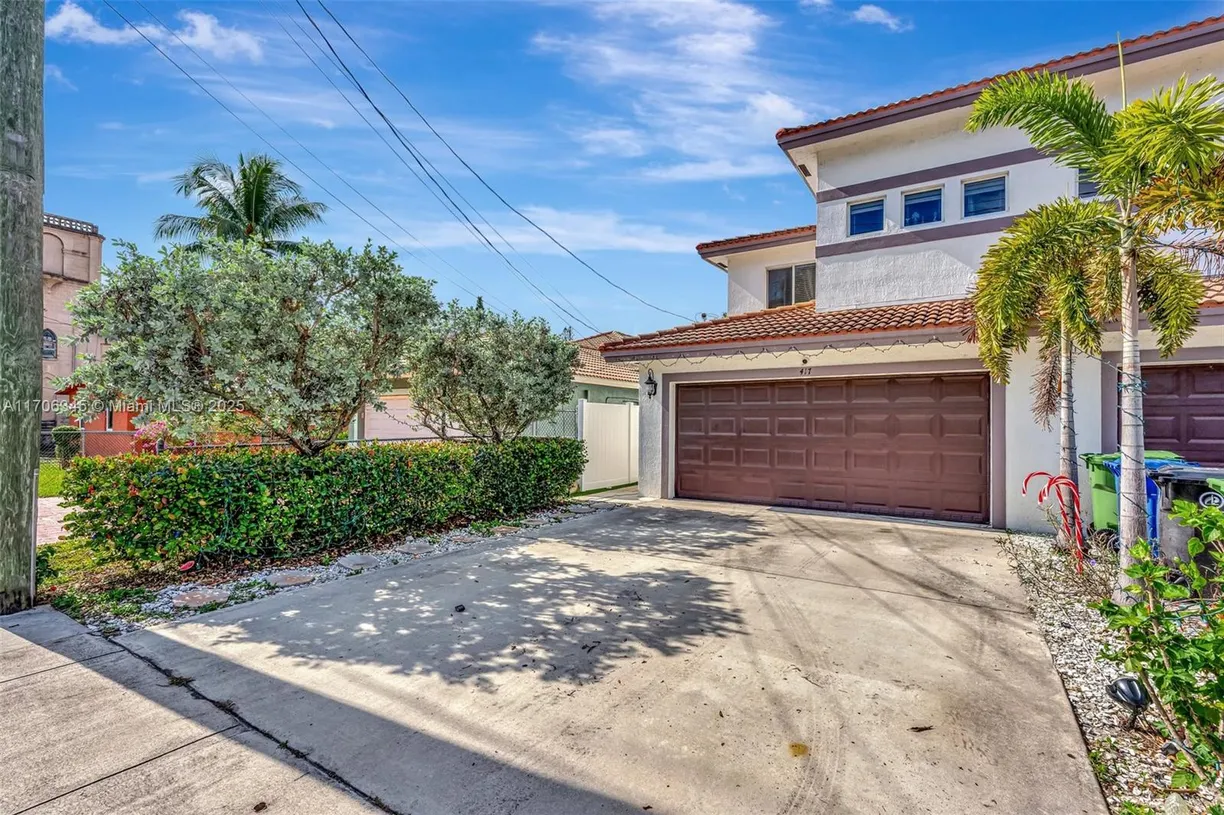 South Florida Real Estate | View 417 NW 9th Ave | 3 Beds, 2 Baths