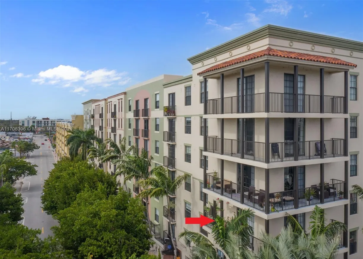 South Florida Real Estate | View 1919 Van Buren St, 517A | 2 Beds, 2 Baths