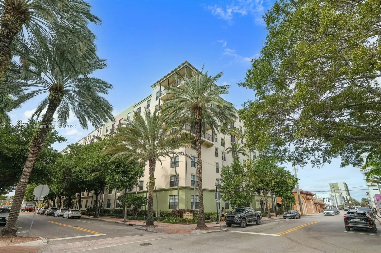 South Florida Real Estate | View 1919 Van Buren St, 517A | Listing