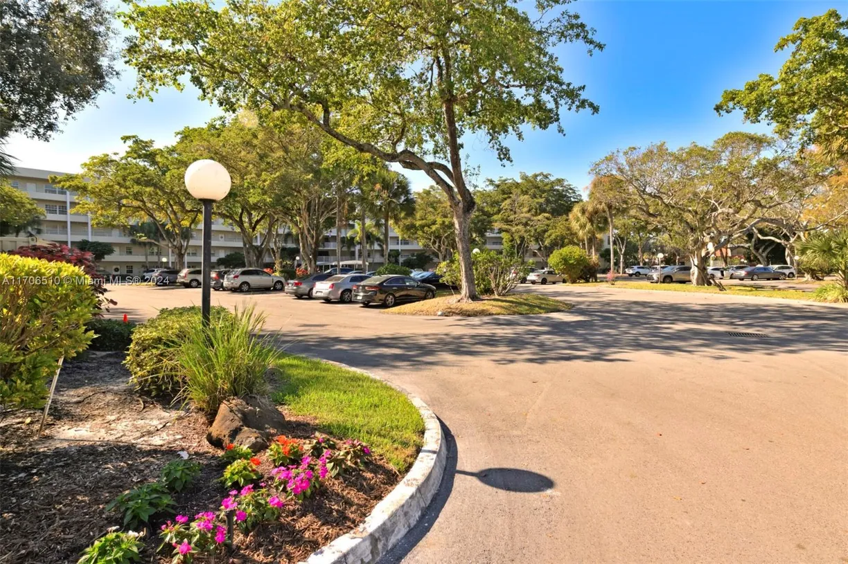 South Florida Real Estate | View 821 Cypress Blvd, 304 | Listing