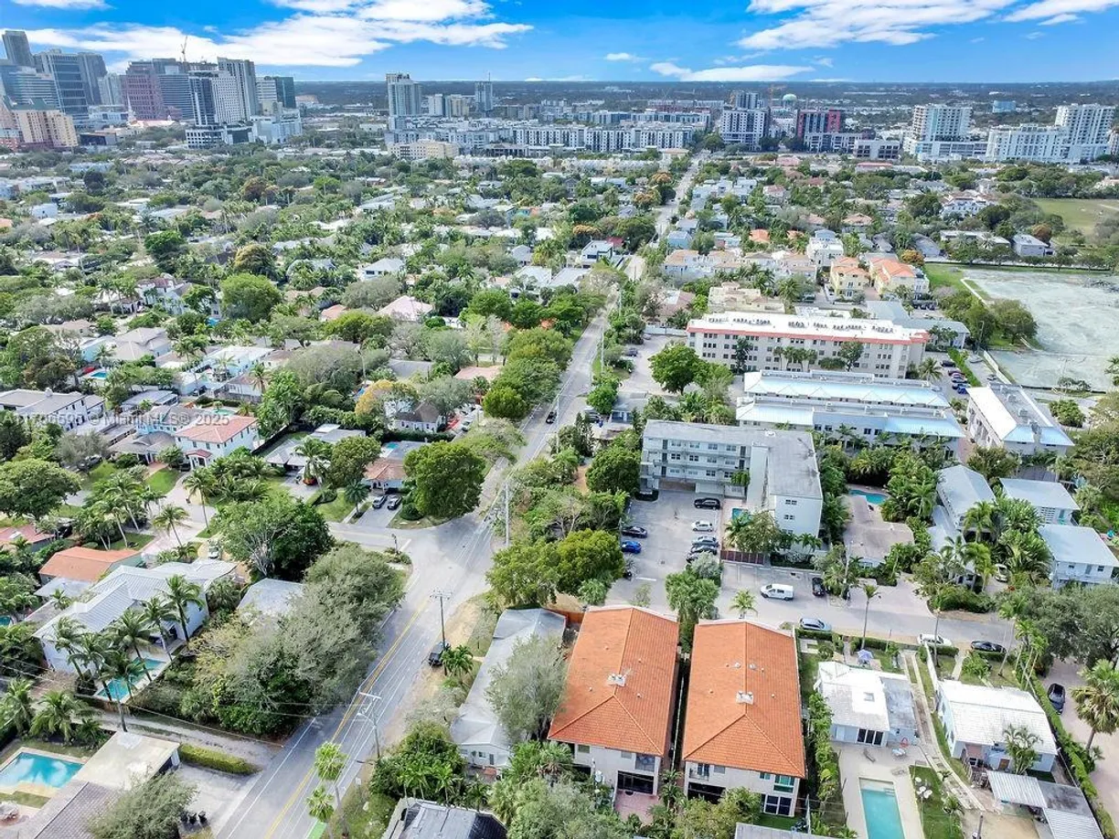South Florida Real Estate | View 1215 NE 6th St | Listing