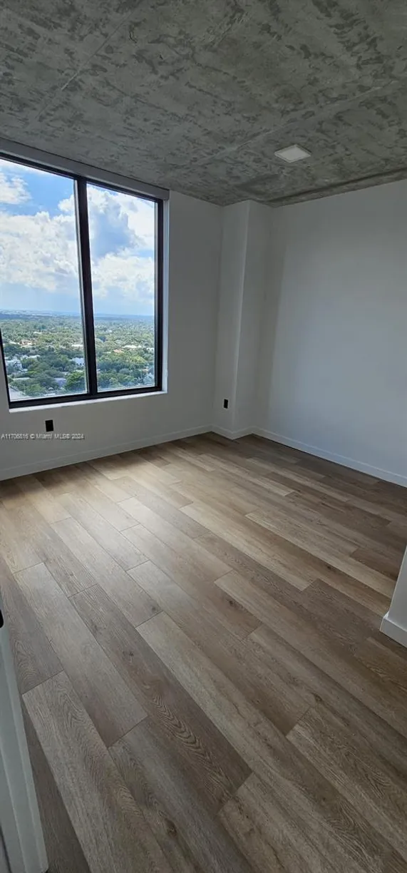 South Florida Real Estate | View 307 SW 5th St, TWO BEDROOM | Listing