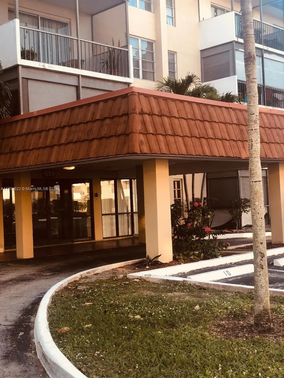South Florida Real Estate | View 4154 Inverrary Dr, 411 | 2 Beds, 2 Baths