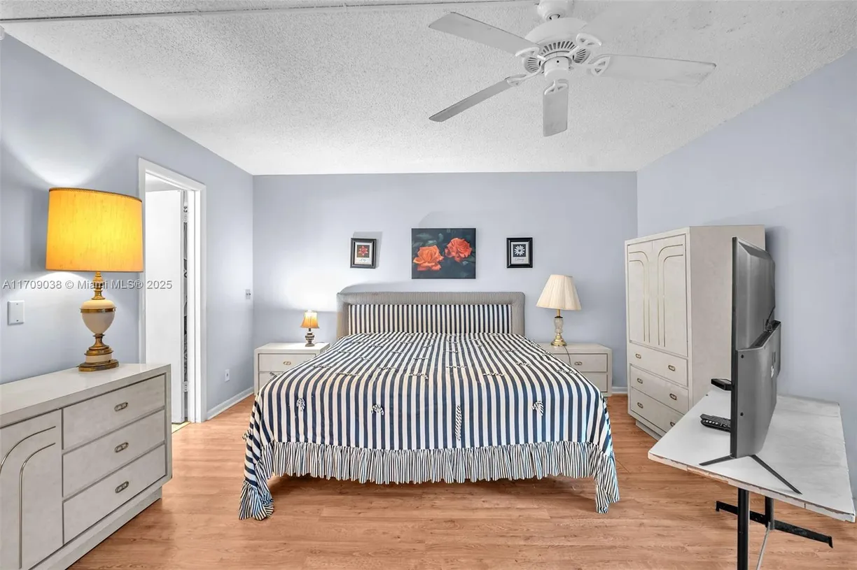 South Florida Real Estate | View 4051 Newport  N, 4051 | Listing