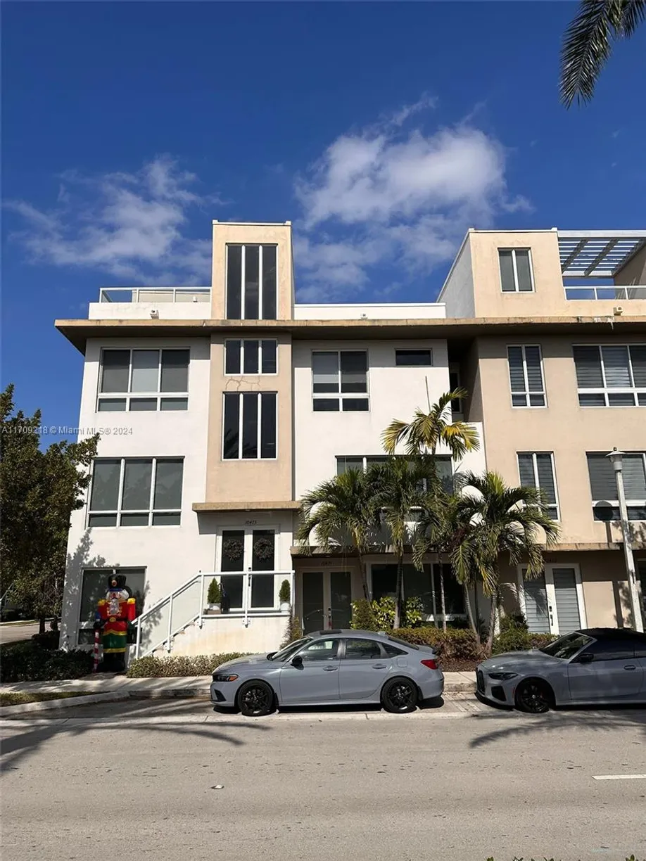 South Florida Real Estate | View 10471 NW 66th St | Listing