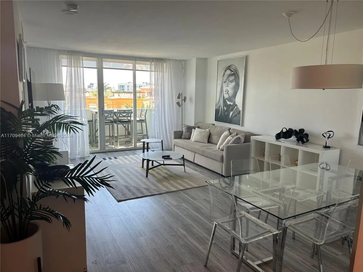 South Florida Real Estate | View 90 Alton Rd, 607 | 1 Bed, 1 Bath