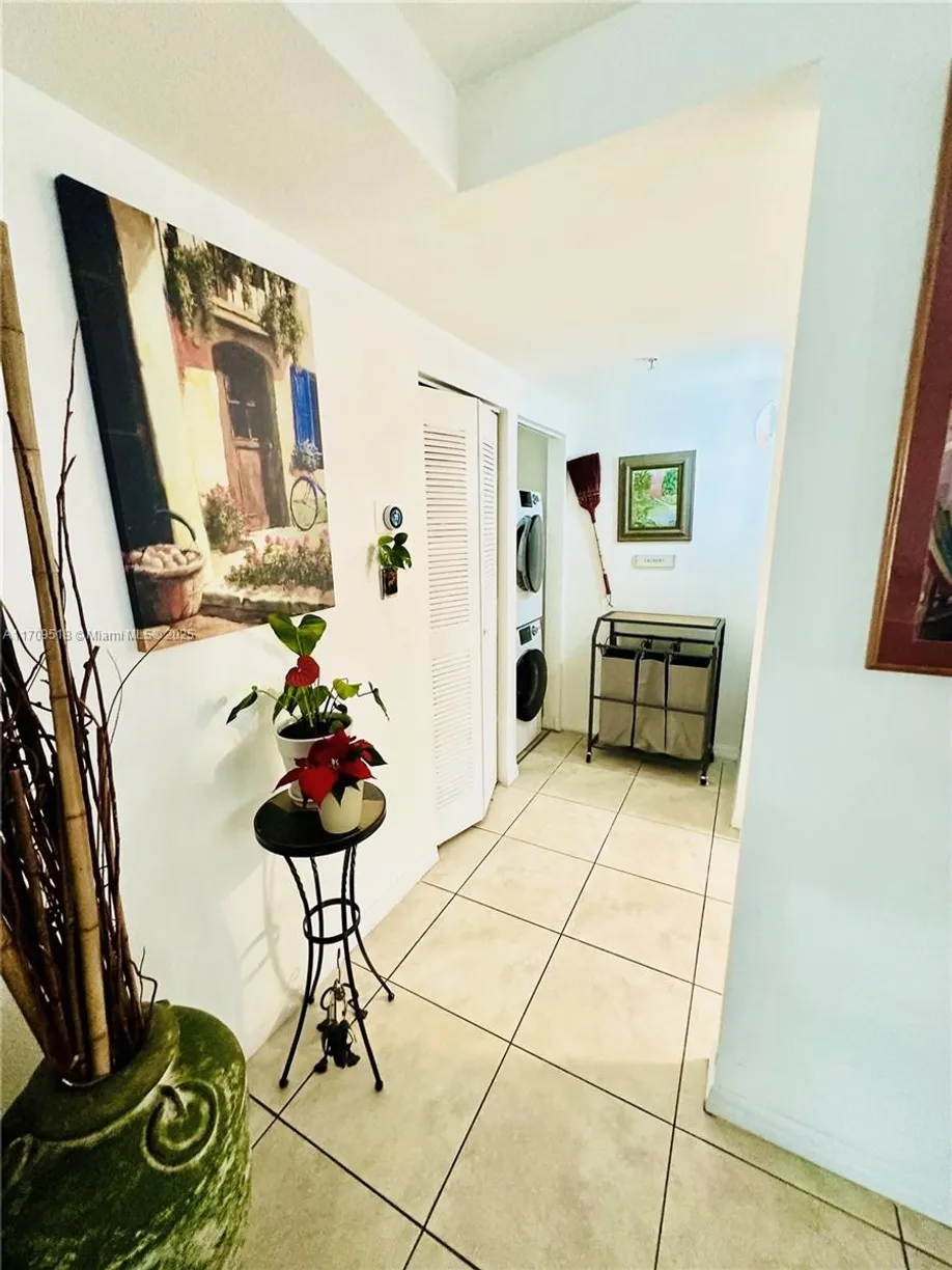 South Florida Real Estate | View 1627 NW 18th St, 401 | Listing