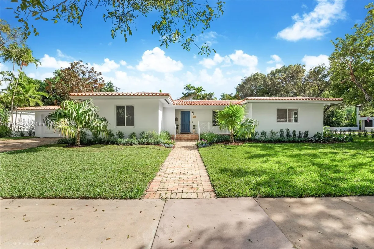 South Florida Real Estate | View 3611 Durango St, 3611 | 3 Beds, 2 Baths