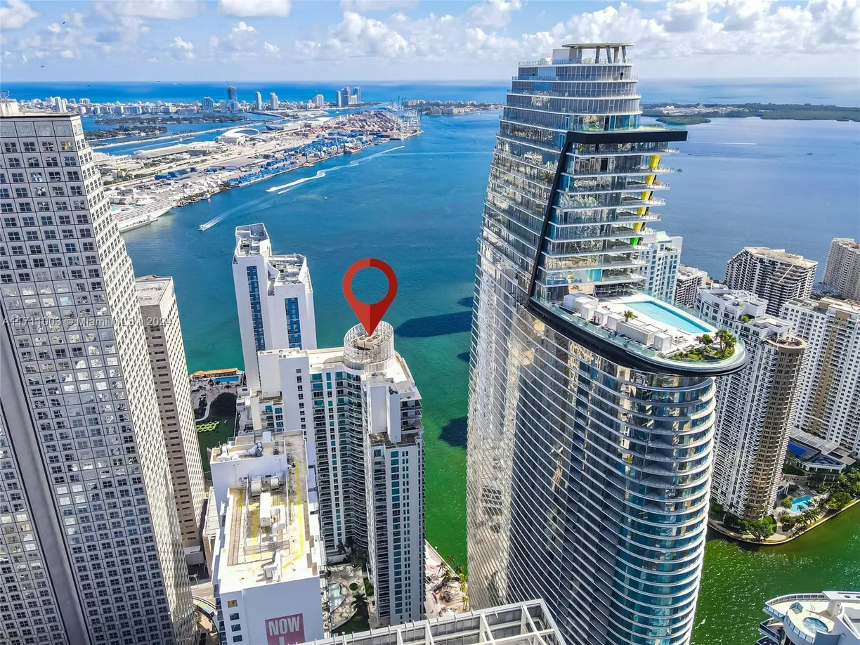 South Florida Real Estate | View 300 S Biscayne Blvd, T-1802 | 2 Beds, 2 Baths