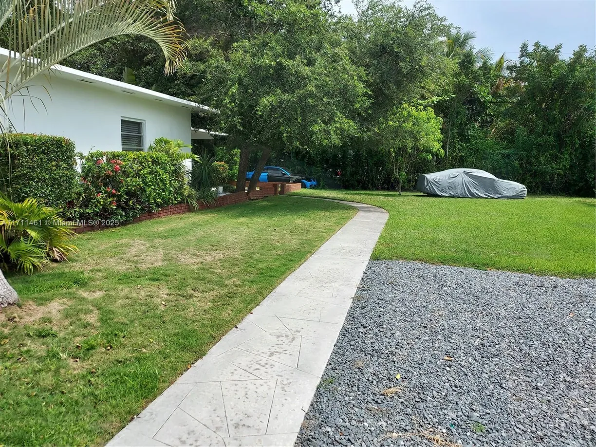 South Florida Real Estate | View 6969 SW 82nd Ct, main | Listing
