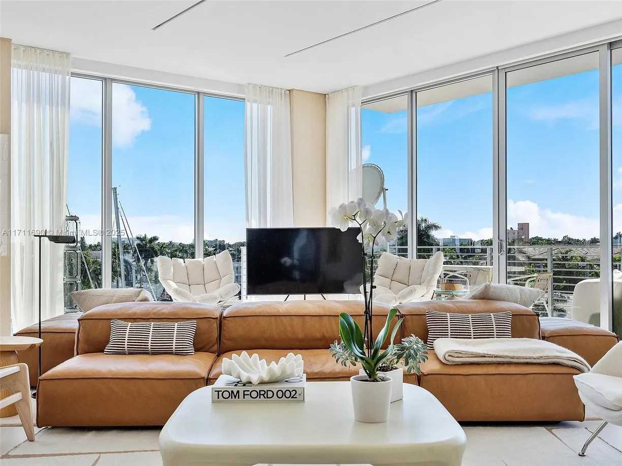 South Florida Real Estate | View 21 Isle Of Venice Dr, PH1 | 4 Beds, 3 Baths