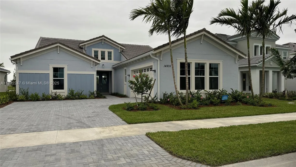 South Florida Real Estate | View 14935 Wildwood Cir, 14935 | 4 Beds, 3 Baths