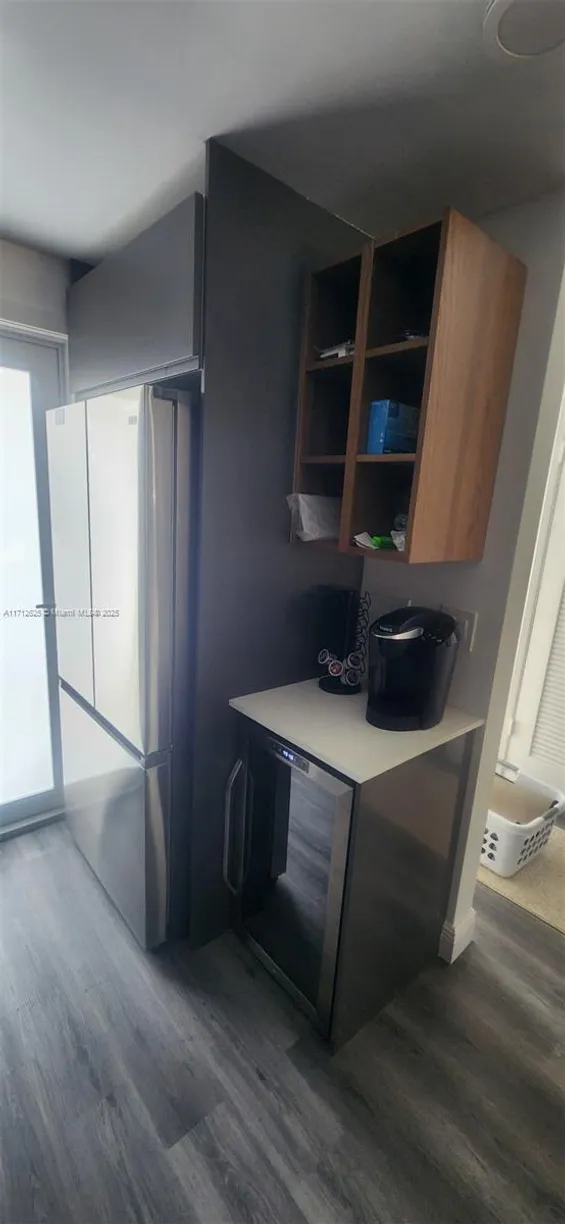 South Florida Real Estate | View 400 SE 10th St, 204 | Listing