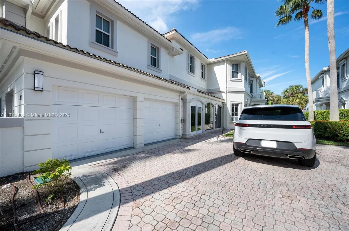 South Florida Real Estate | View 3731 NE 214th St, 28 | 4 Beds, 3 Baths