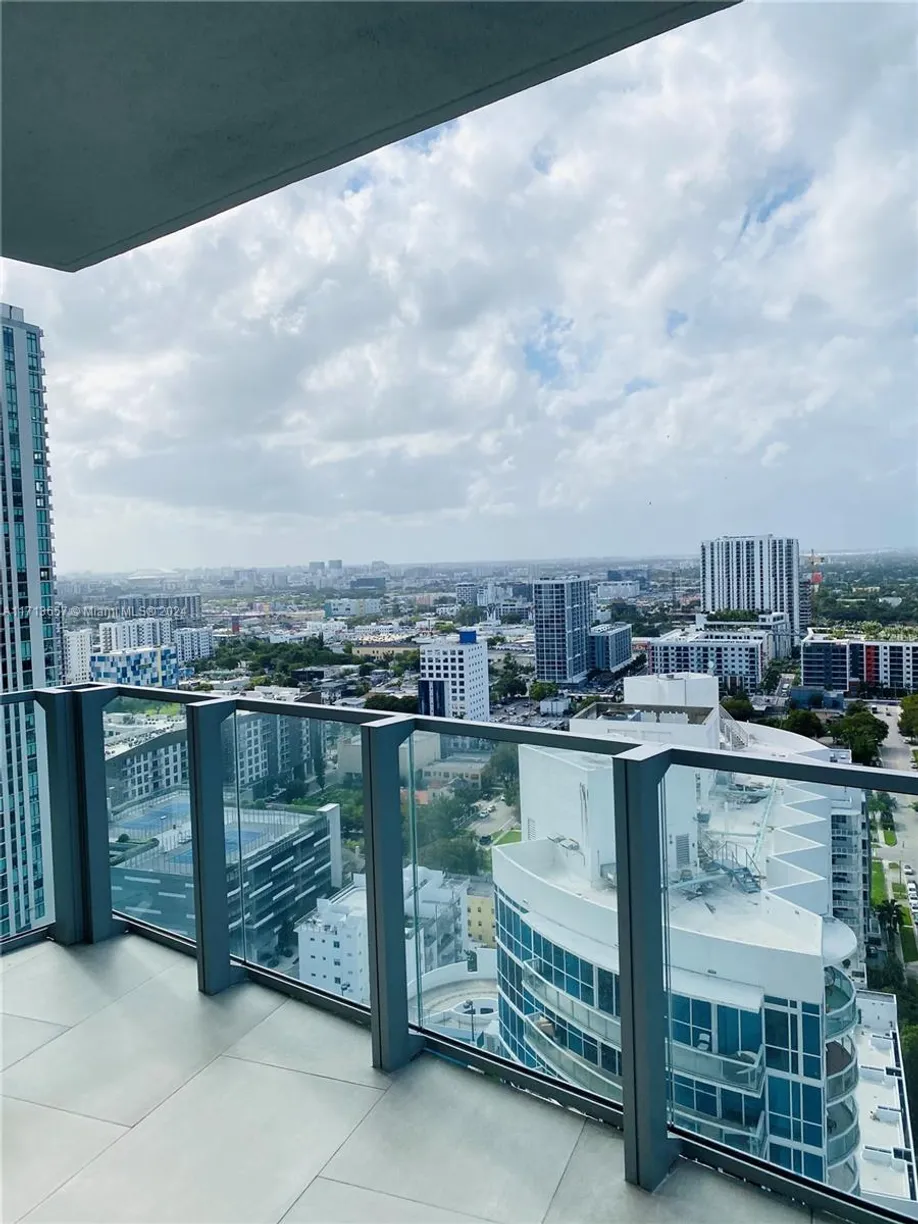South Florida Real Estate | View  | Listing