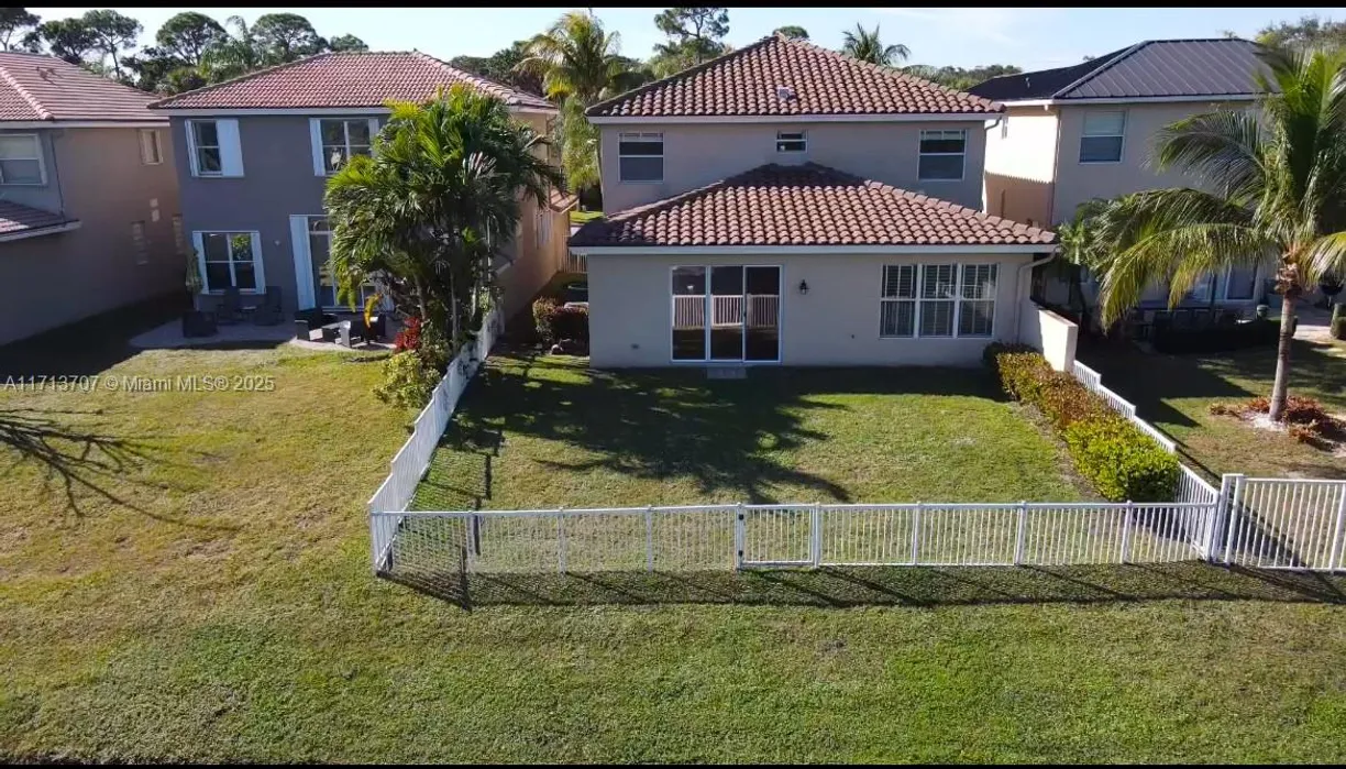 South Florida Real Estate | View 1181 W Magnolia Cir | Listing