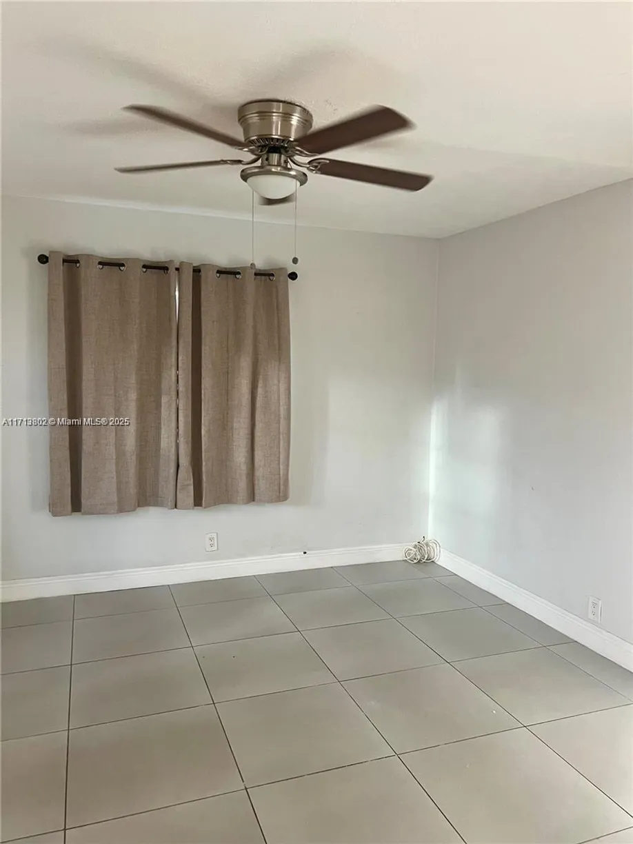South Florida Real Estate | View 6612 SW 41st St, 6612 | Listing
