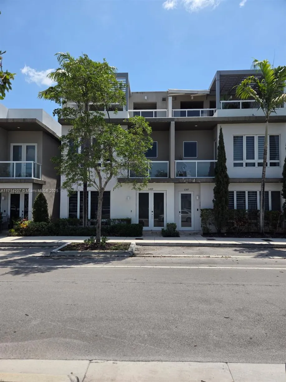 South Florida Real Estate | View 6309 NW 104th | 3 Beds, 3 Baths