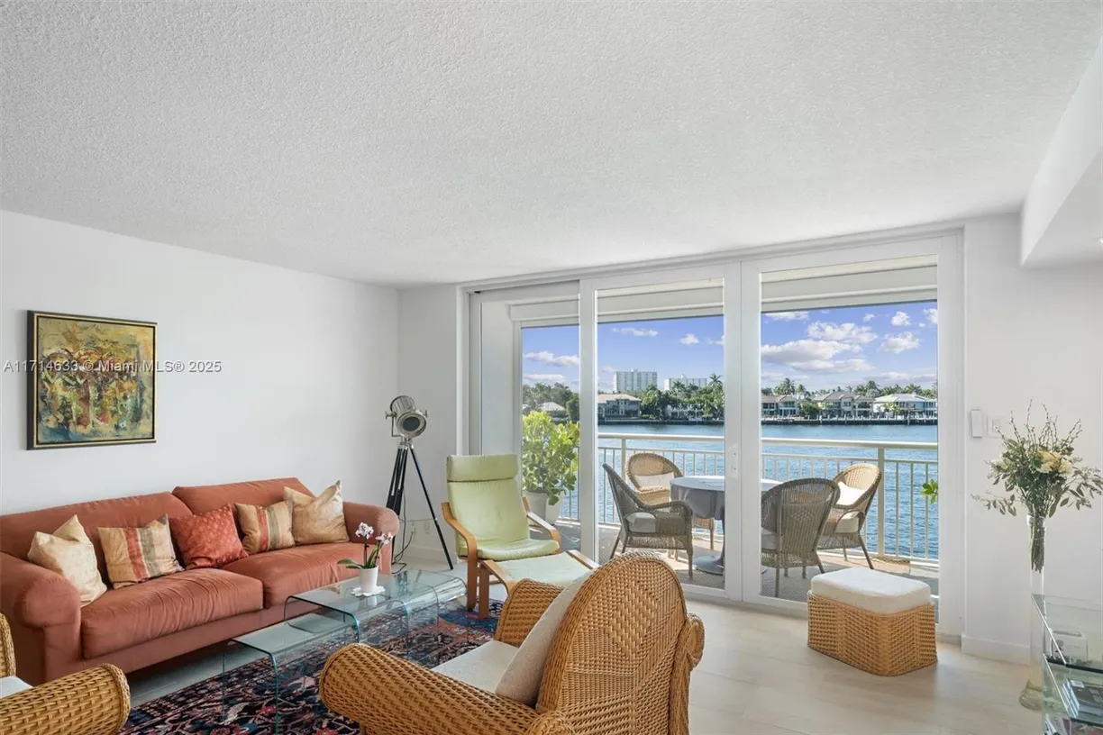 South Florida Real Estate | View 511 Bayshore Dr, 304 | Listing