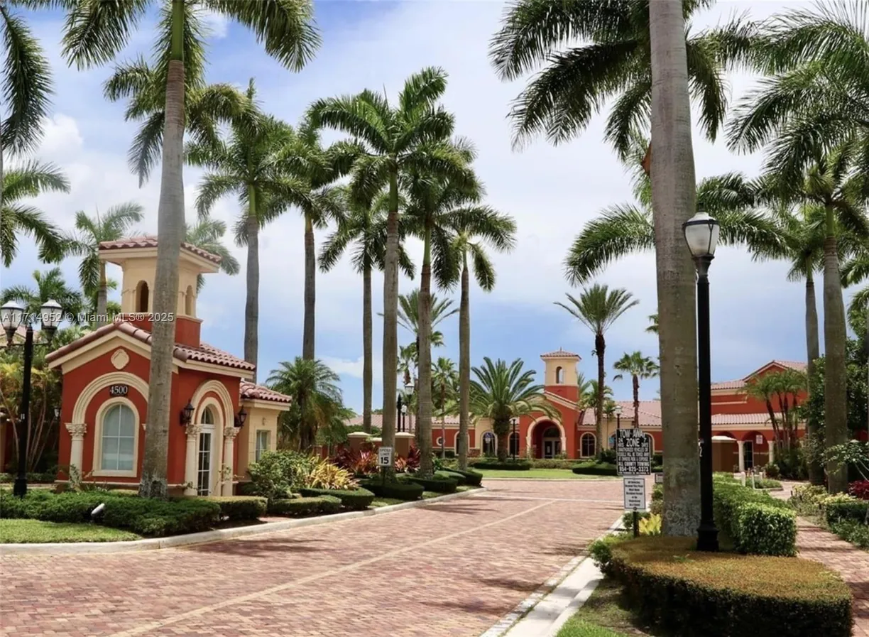 South Florida Real Estate | View 4404 SW 160TH AV, 832 | 2 Beds, 2 Baths