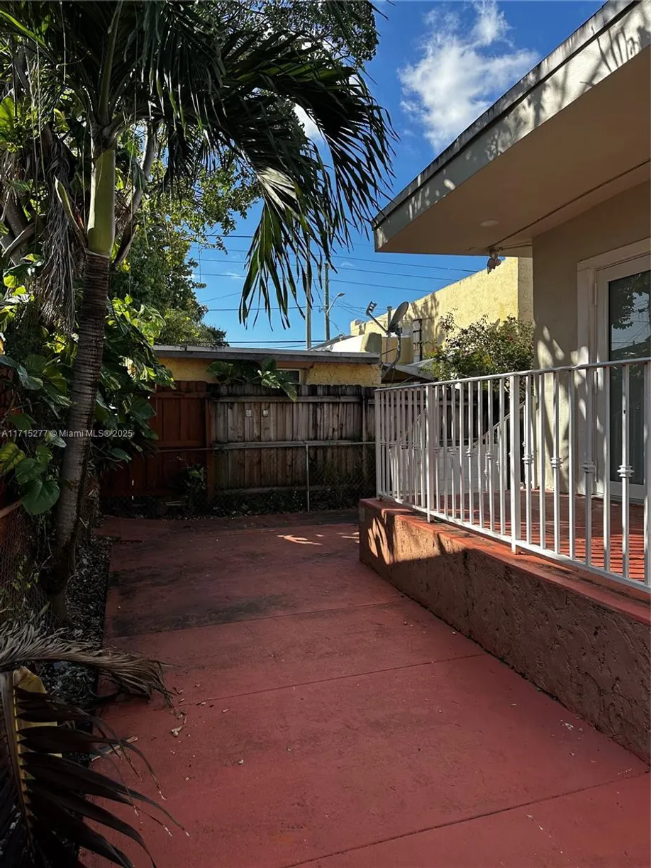 South Florida Real Estate | View 1870 NW 5th St | 1 Bed, 1 Bath