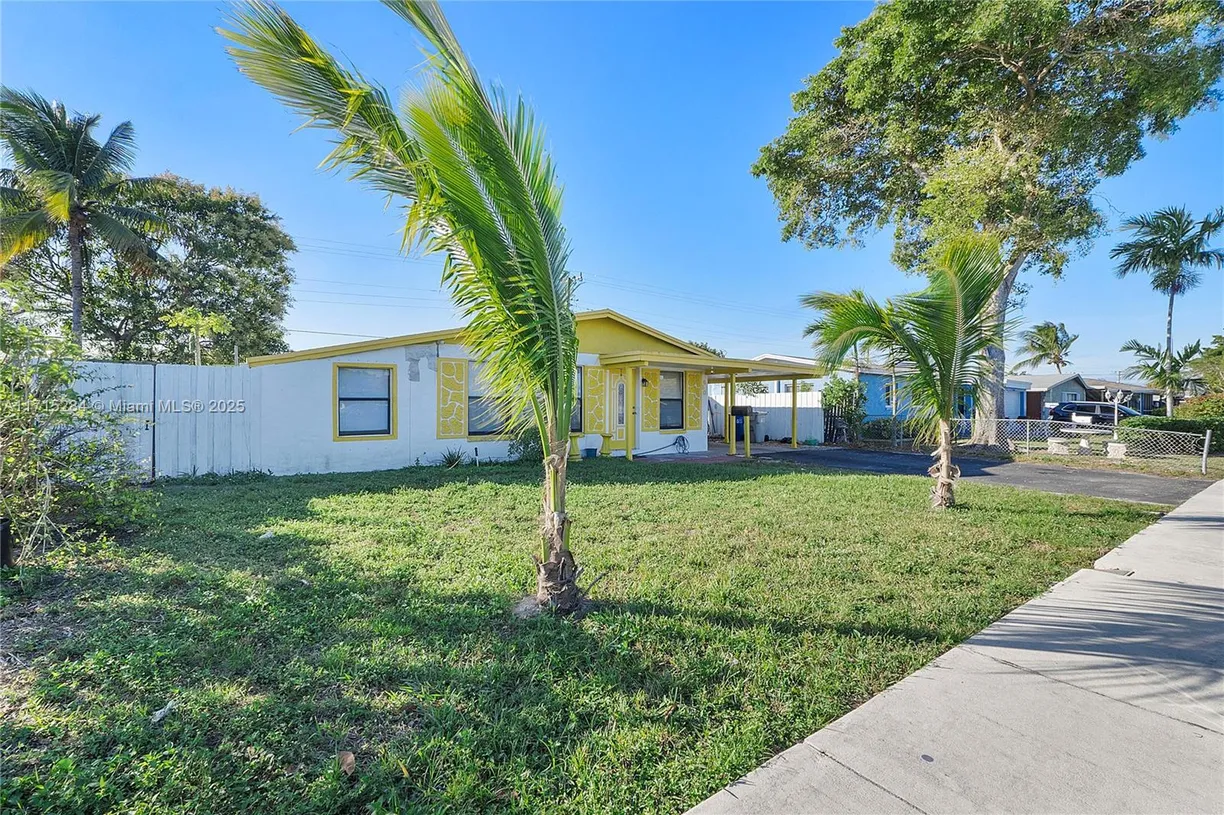 South Florida Real Estate | View 660 NW 17th St | Listing