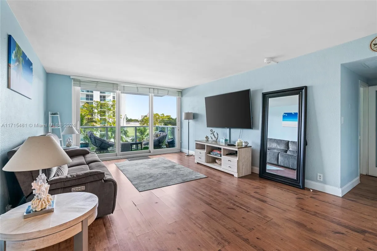 South Florida Real Estate | View 1000 West Ave, 308 | Listing