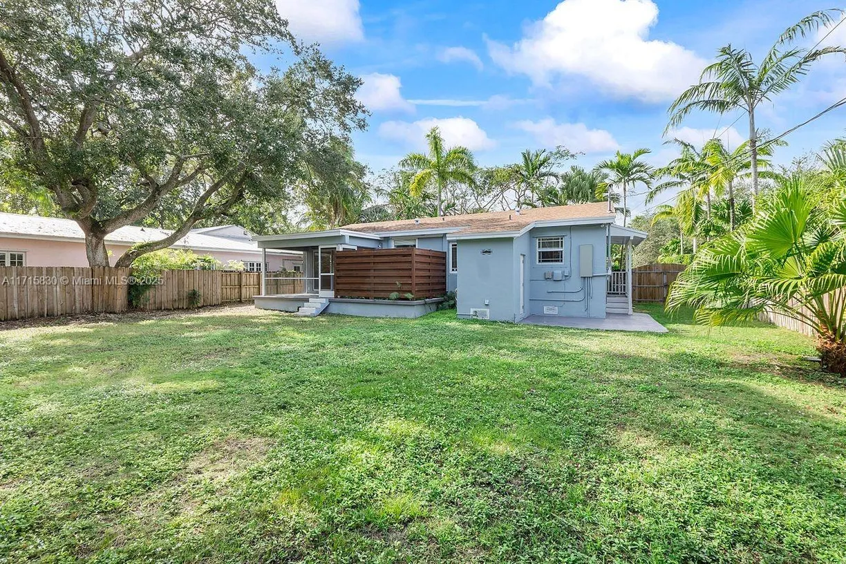 South Florida Real Estate | View 7641 SW 60th Ave | Listing