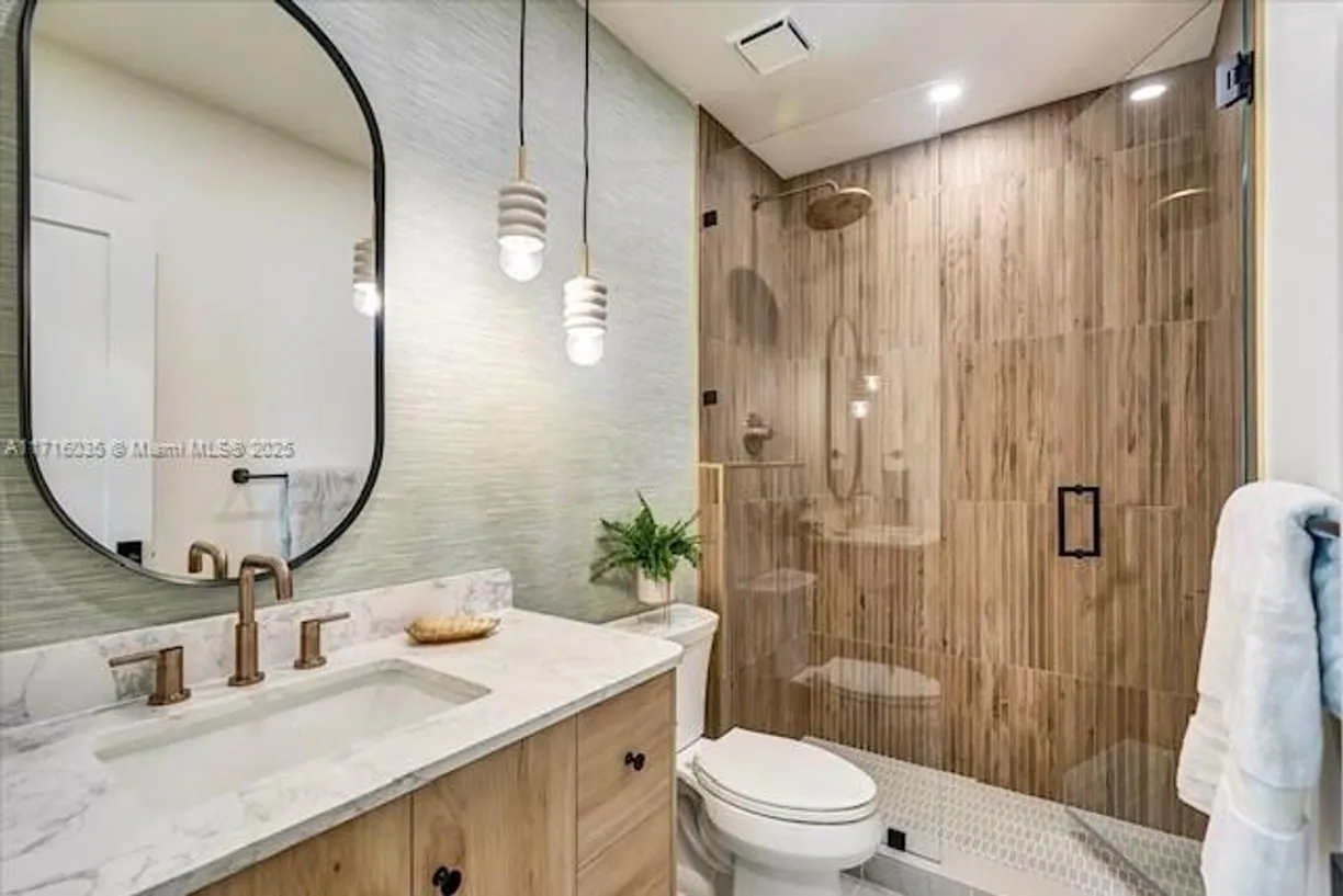 South Florida Real Estate | View 105 Paradise Harbour Blvd, 507 | Listing