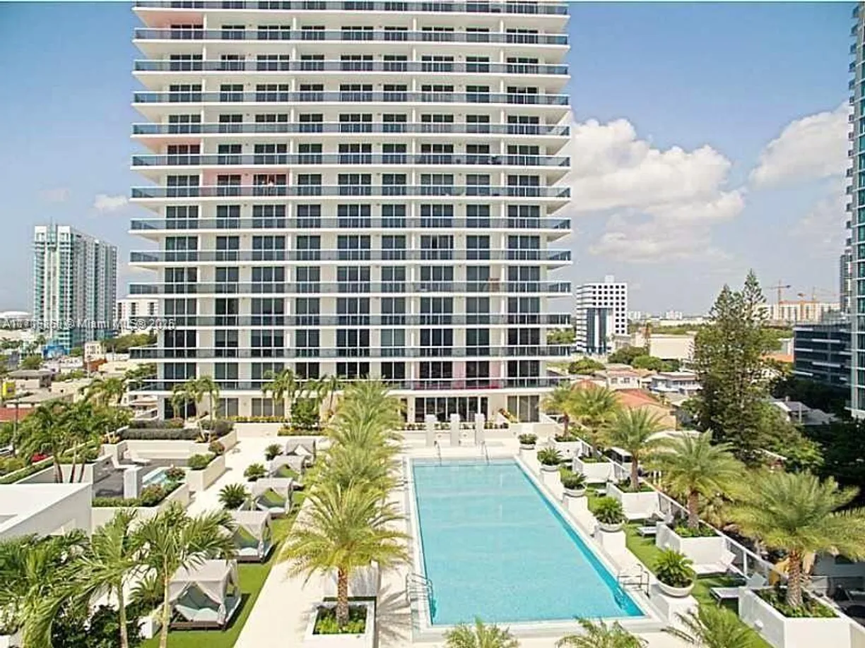 South Florida Real Estate | View 600 NE 27th St, 2001 | 3 Beds, 2 Baths