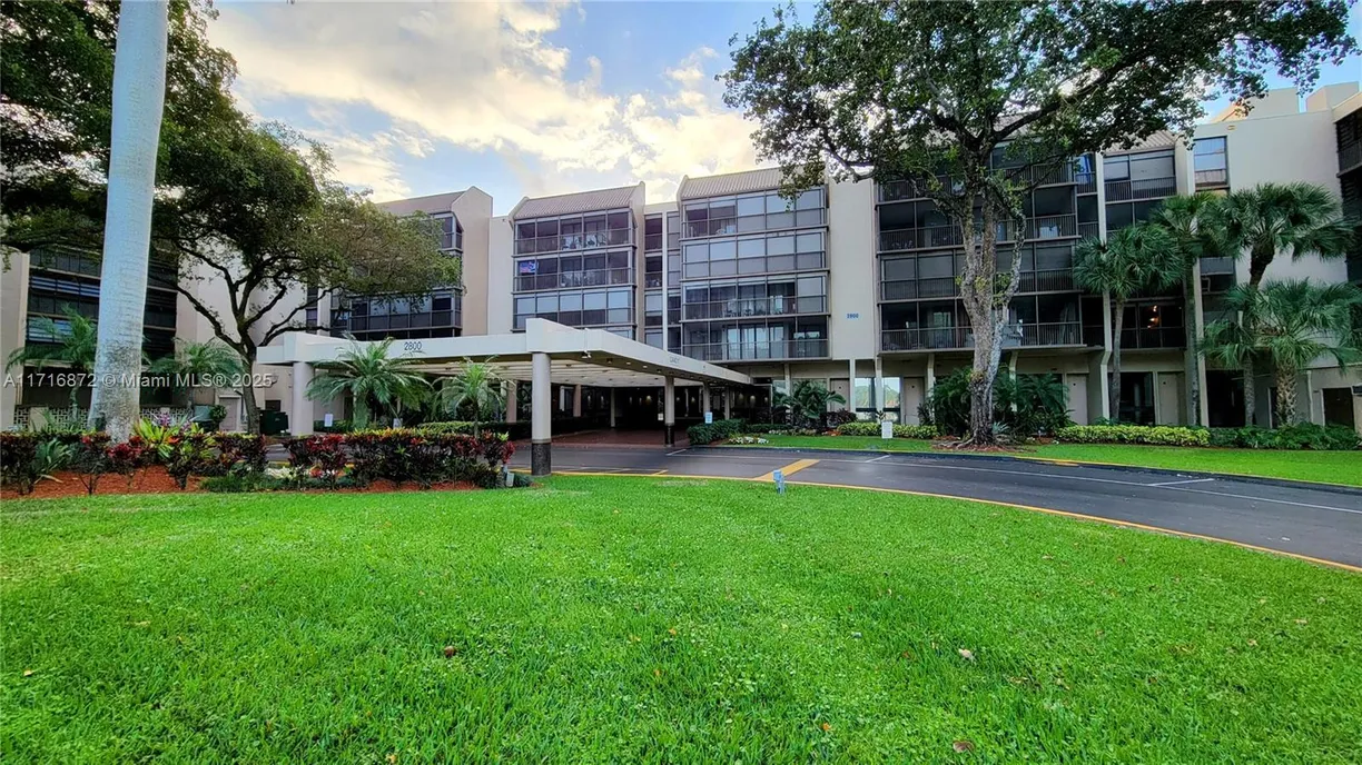South Florida Real Estate | View 2808 N 46th Ave, E245 | 1 Bed, 1 Bath