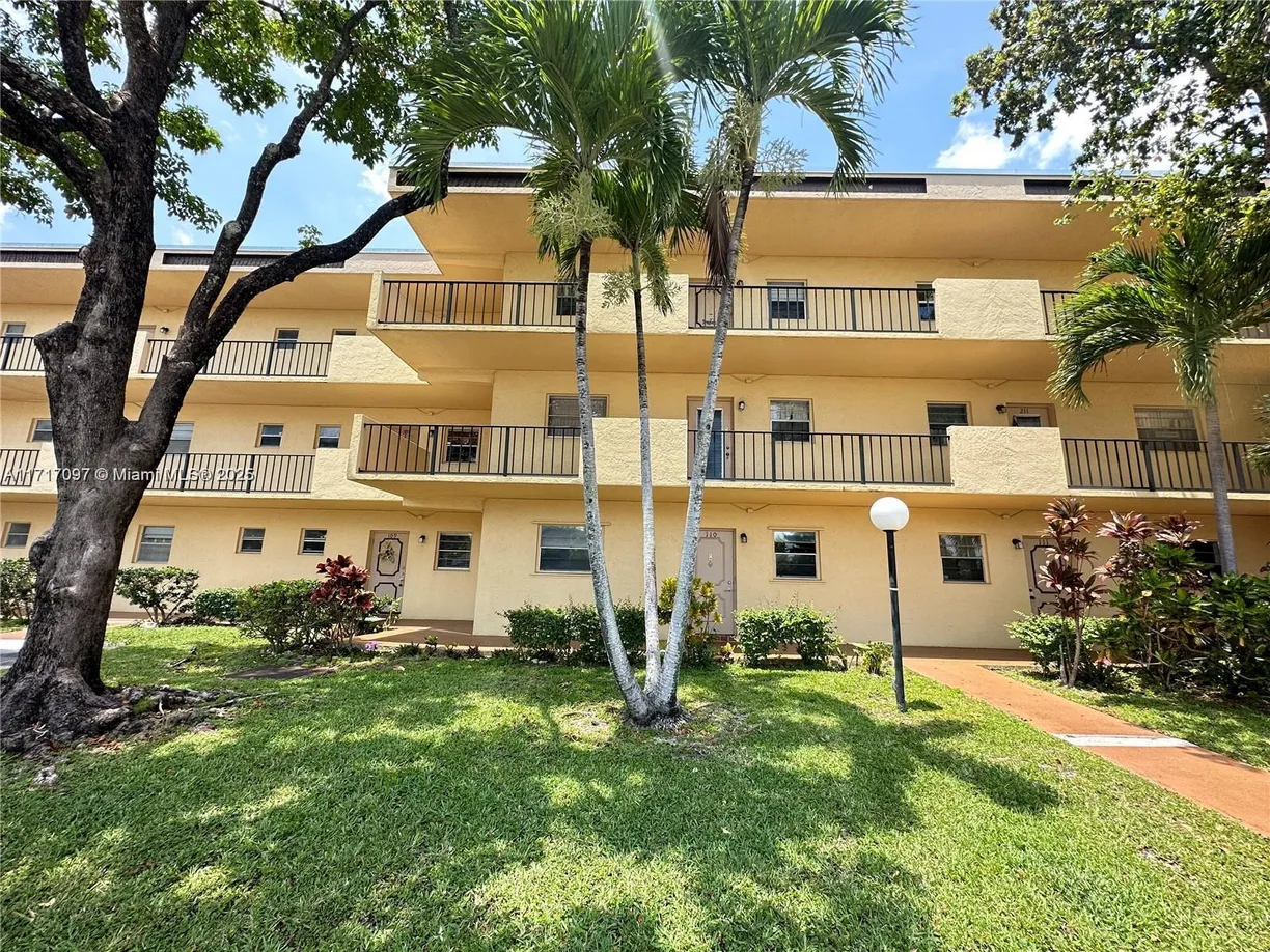South Florida Real Estate | View 101 Berkley, 110 | 2 Beds, 2 Baths