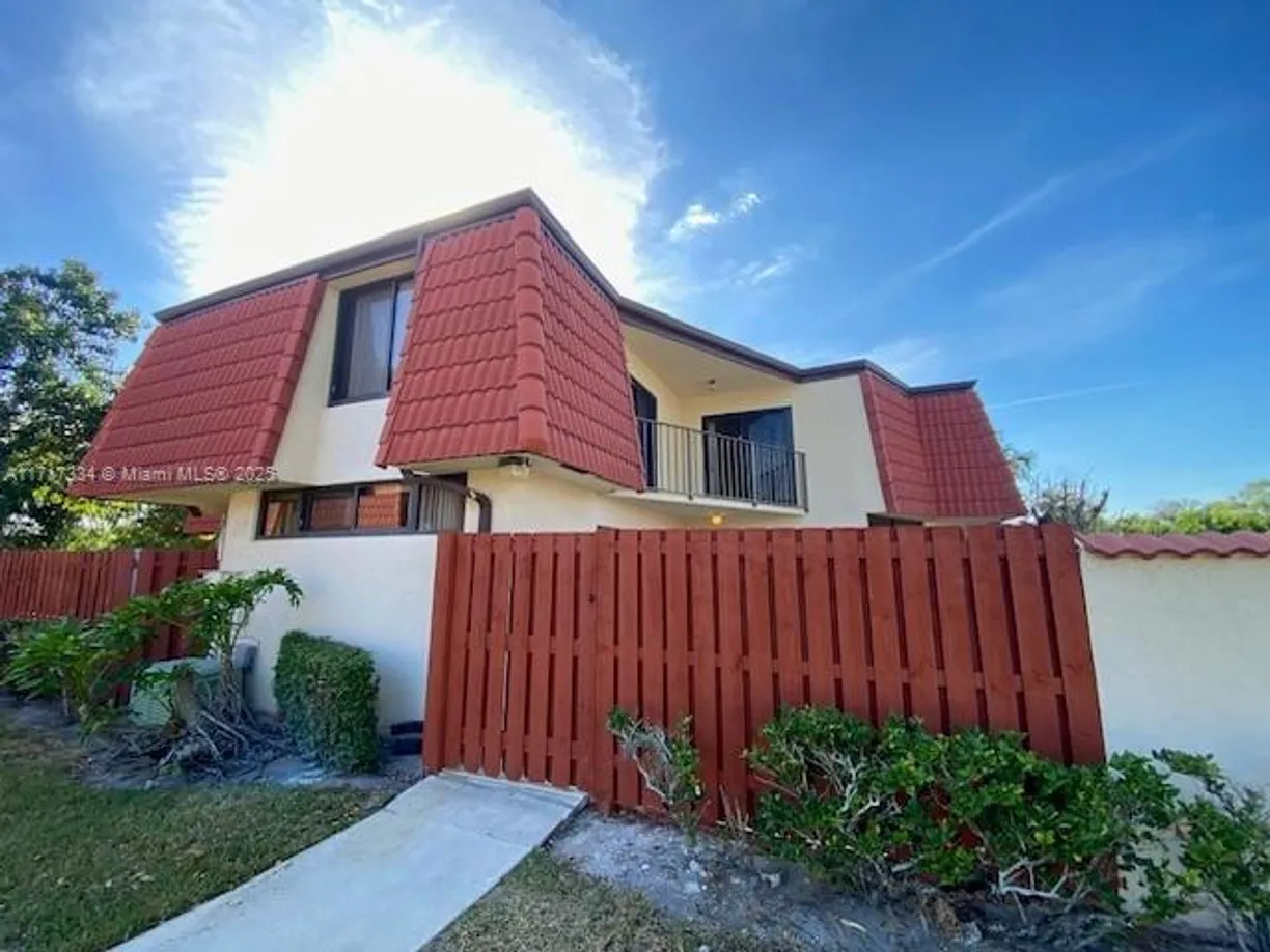 South Florida Real Estate | View 3694 Victoria Dr | 2 Beds, 2 Baths
