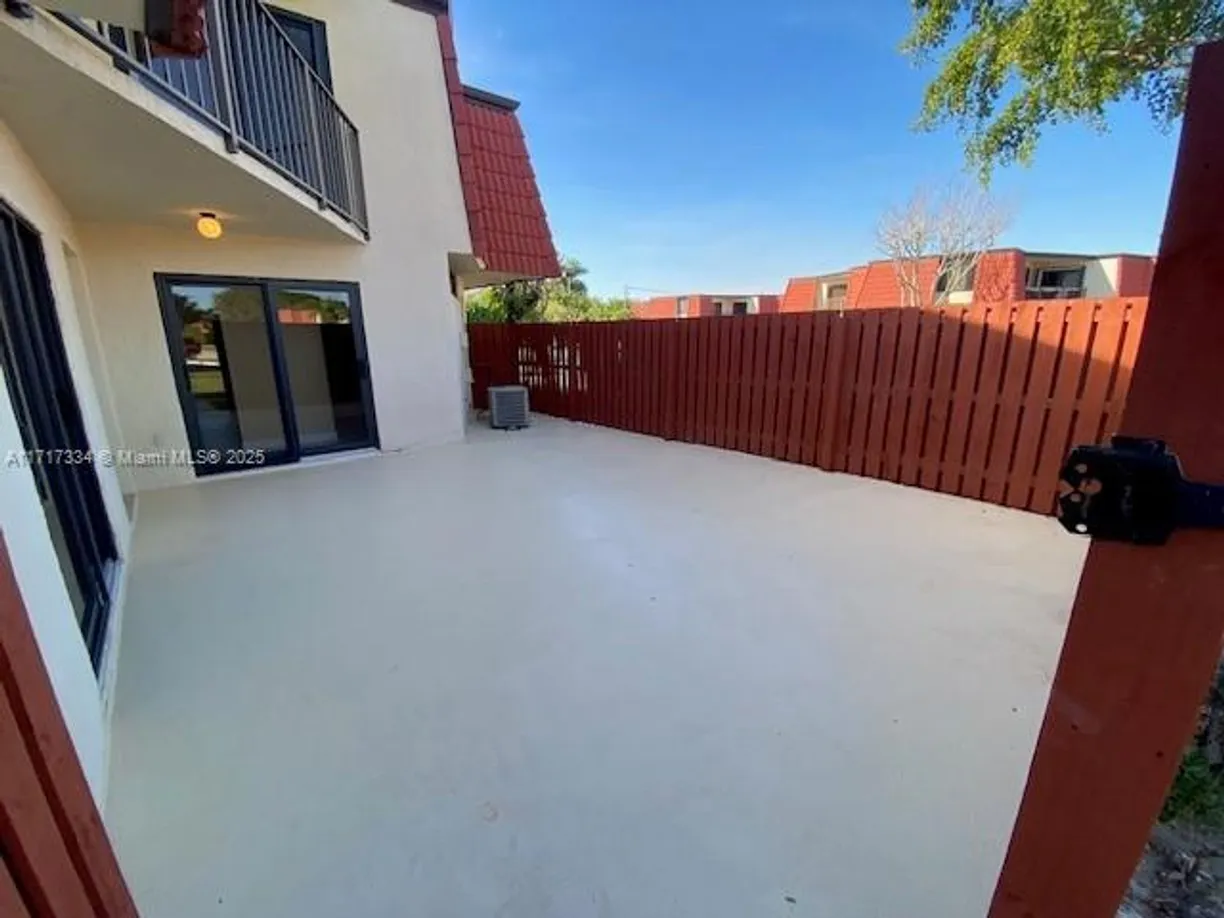 South Florida Real Estate | View 3694 Victoria Dr | Listing