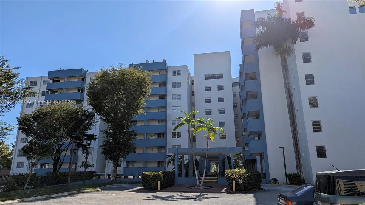 South Florida Real Estate | View 5050 NW 7th St, 516 | 1 Bed, 1 Bath