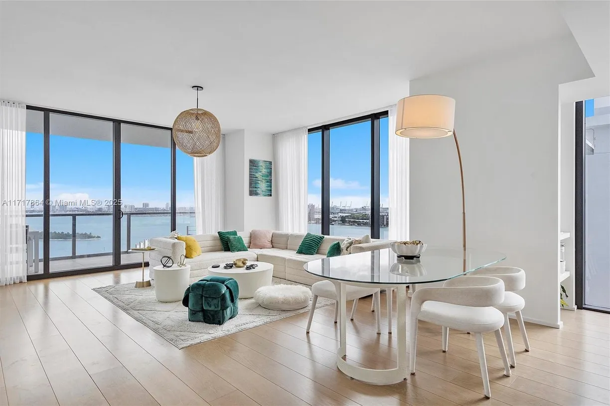 South Florida Real Estate | View 788 NE 23rd St, 2001 | 4 Beds, 5 Baths
