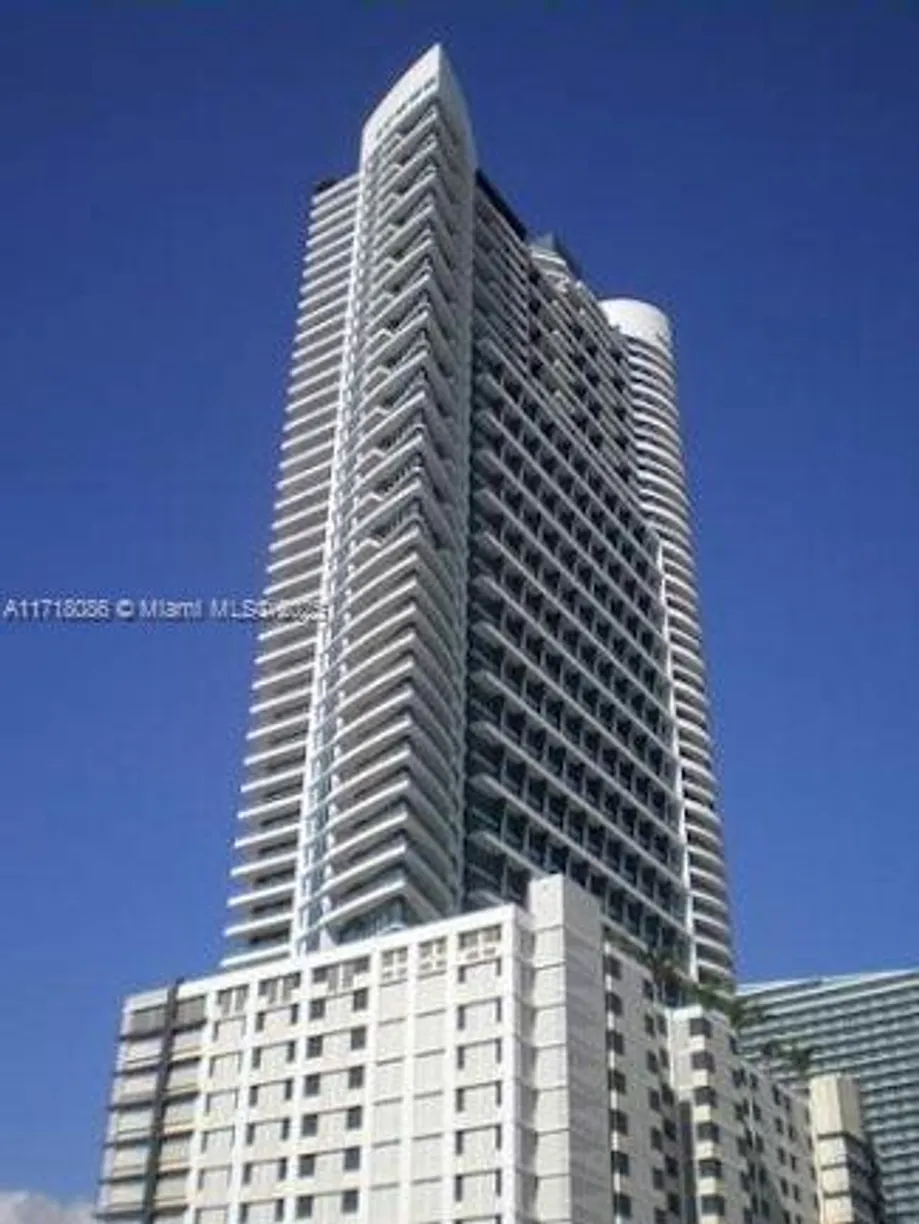 South Florida Real Estate | View 40 SW 13th St, S-1001-19