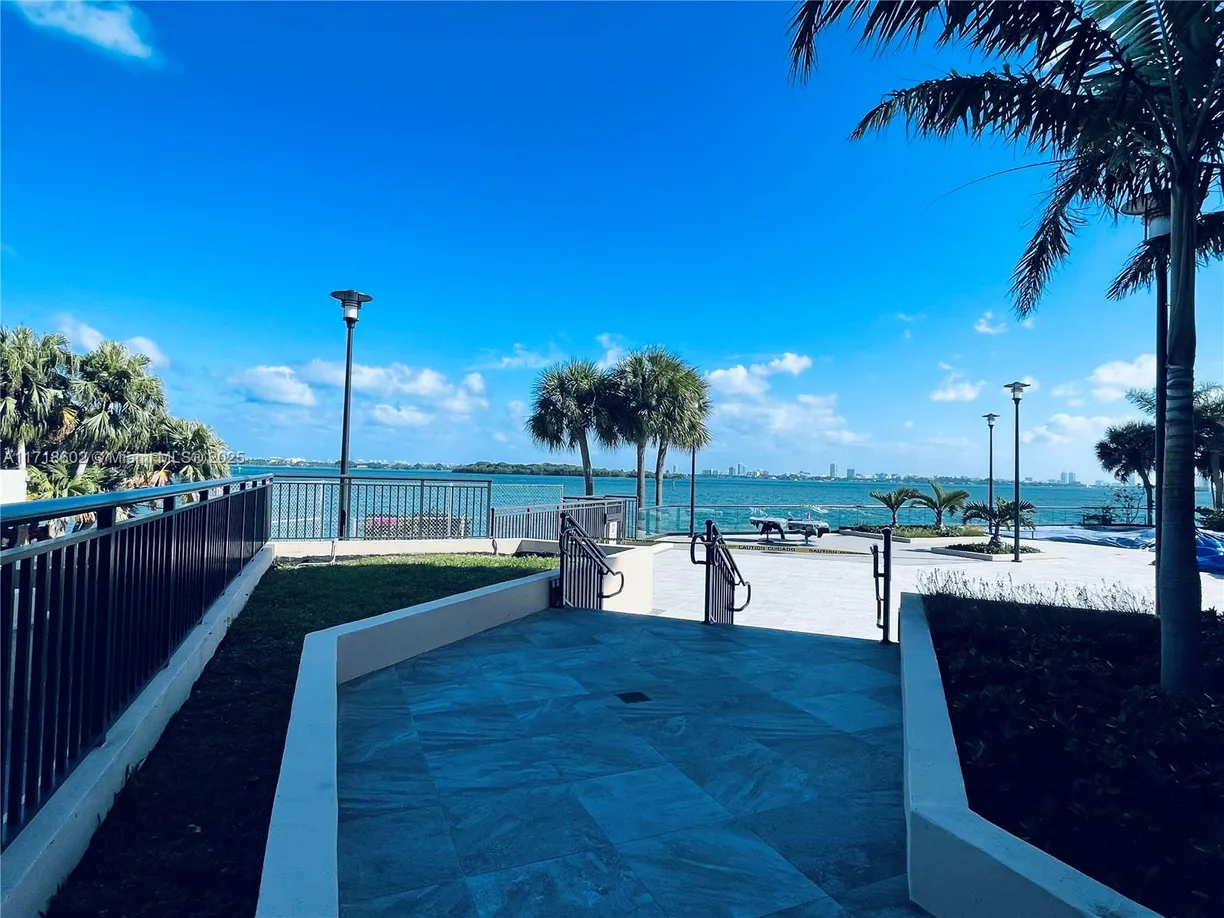 South Florida Real Estate | View 11111 Biscayne Blvd, 4E | Listing