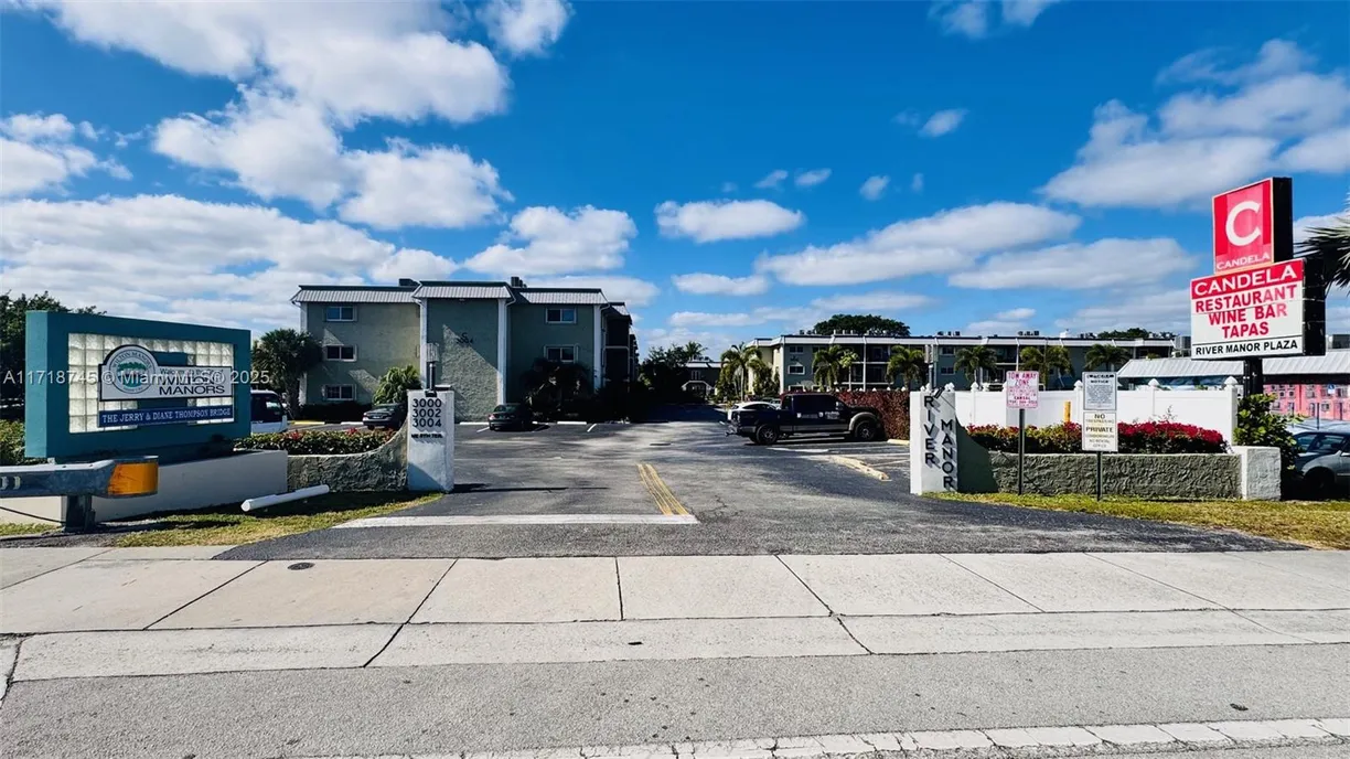South Florida Real Estate | View 3004 NE 5th Ter, 101-C | 2 Beds, 2 Baths